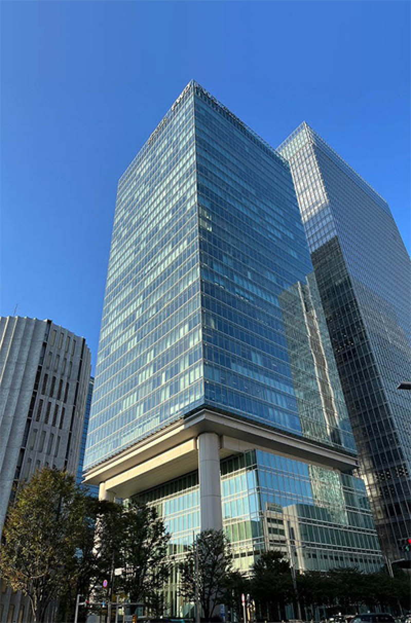 本社ビル外観